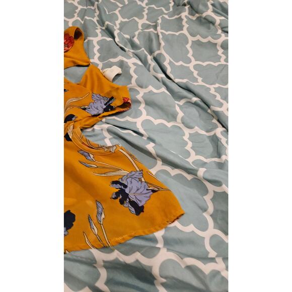 Japna Size Small Orange Floral Short Sleeve Cold Shoulder Romper - Picture 3 of 11